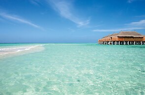 Constance Moofushi All Inclusive