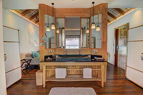 Constance Moofushi All Inclusive