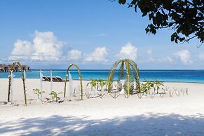 Constance Moofushi All Inclusive