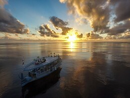 Constance Moofushi All Inclusive