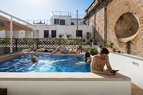 Oasis Backpackers' Hostel Sevilla & Coworking