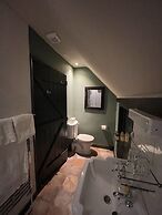 The Plume of Feathers