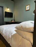 The Plume of Feathers