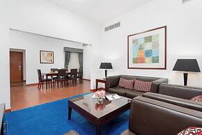 Golden Sands Hotel & Residences