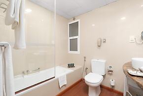 Golden Sands Hotel & Residences