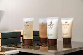 Golden Sands Hotel & Residences