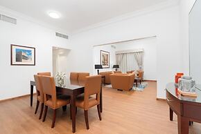 Golden Sands Hotel & Residences