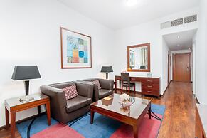 Golden Sands Hotel & Residences