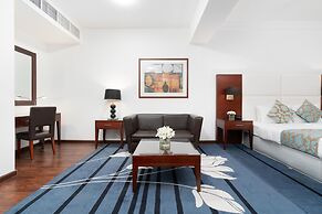 Golden Sands Hotel & Residences