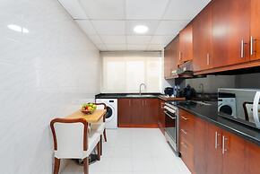 Golden Sands Hotel & Residences