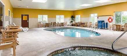 Comfort Suites Leesville near Fort Johnson