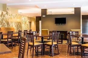 Comfort Suites Leesville near Fort Johnson