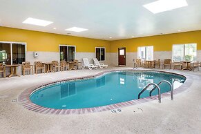 Comfort Suites Leesville near Fort Johnson