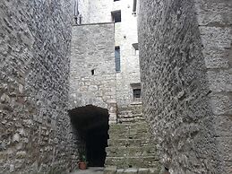 Castello Izzalini Todi Resort