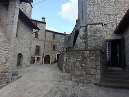 Castello Izzalini Todi Resort
