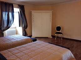 Castello Izzalini Todi Resort