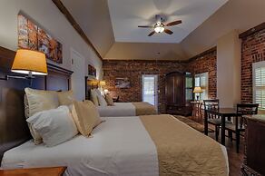Grass Valley Courtyard Suites