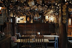 The Falkland Arms