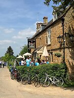 The Falkland Arms
