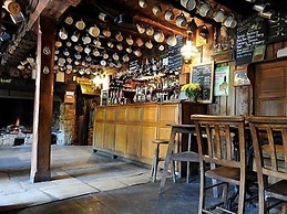 The Falkland Arms