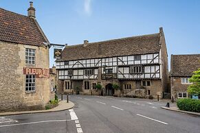 The George Inn and The Plaine