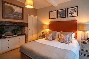 The George Inn and The Plaine