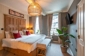 The George Inn and The Plaine