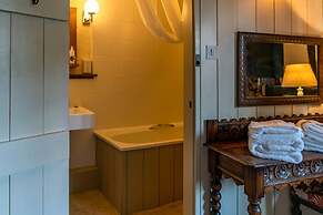 The George Inn and The Plaine