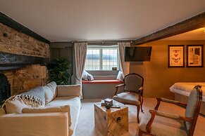 The George Inn and The Plaine