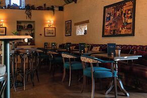 The George Inn and The Plaine