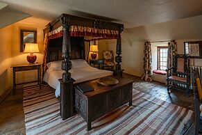 The George Inn and The Plaine