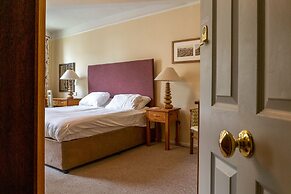 The George Inn and The Plaine