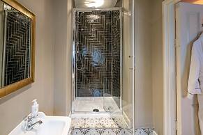 The George Inn and The Plaine