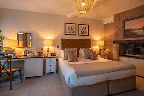 The George Inn and The Plaine