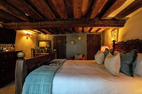 The George Inn and The Plaine