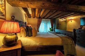 The George Inn and The Plaine