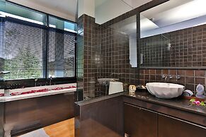 Ayara Kamala Resort & Spa