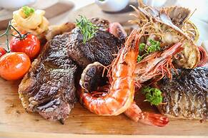 Ayara Kamala Resort & Spa