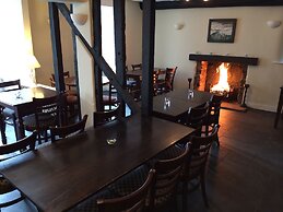 Dragon Inn Crickhowell