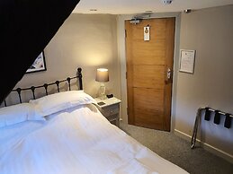 Dragon Inn Crickhowell