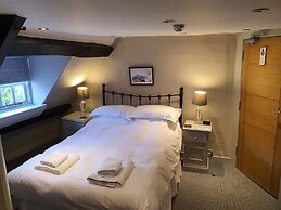 Dragon Inn Crickhowell