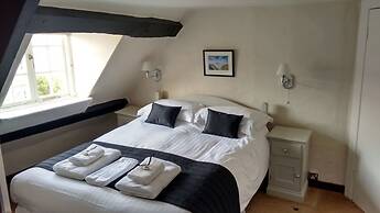 Dragon Inn Crickhowell