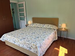 Miralago B&B and Apartments