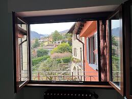 Miralago B&B and Apartments