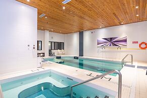 Sandman Signature Edmonton South Hotel