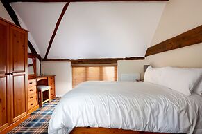 Broom Hall Inn