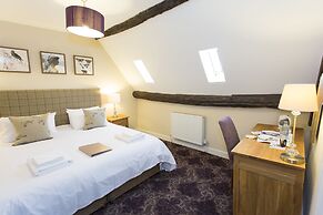 George Hotel