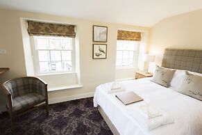 George Hotel