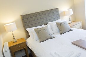 George Hotel