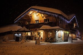 Hôtel Chalet Les Cimes